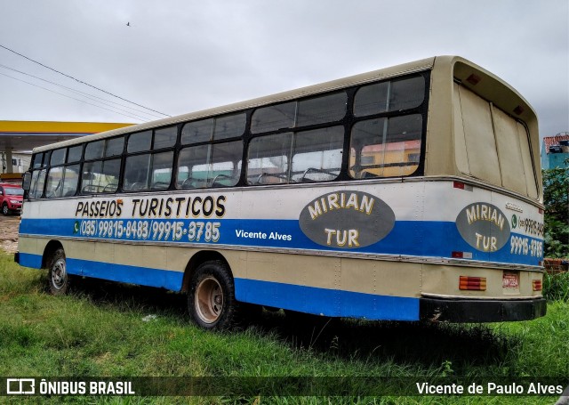 Ônibus Particulares 0354 na cidade de São Thomé das Letras, Minas Gerais, Brasil, por Vicente de Paulo Alves. ID da foto: 7268638.