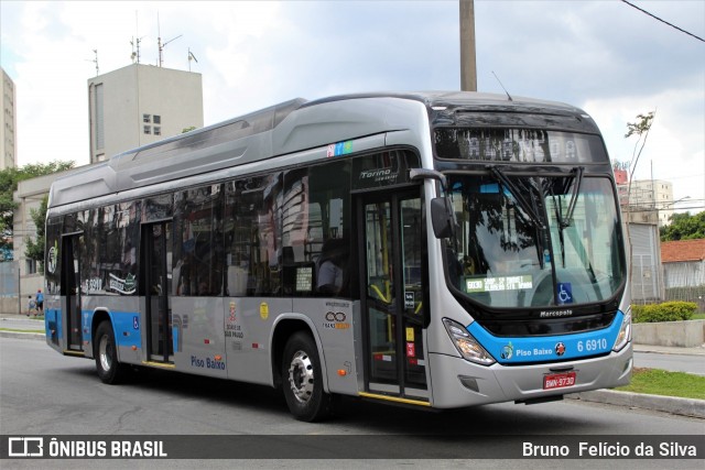 Transwolff Transportes e Turismo 6 6910 na cidade de São Paulo, São Paulo, Brasil, por Bruno  Felício da Silva. Número da foto: #7268797.