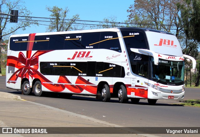 JBL Turismo 7400 na cidade de Foz do Iguaçu, Paraná, Brasil, por Vagner Valani. Número da foto: #7273497.