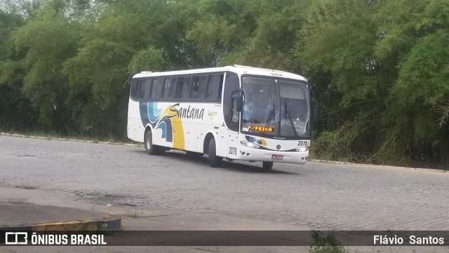 Empresas de Transportes Santana e São Paulo 2070 na cidade de Cruz das Almas, Bahia, Brasil, por Flávio  Santos. ID da foto: 7272026.