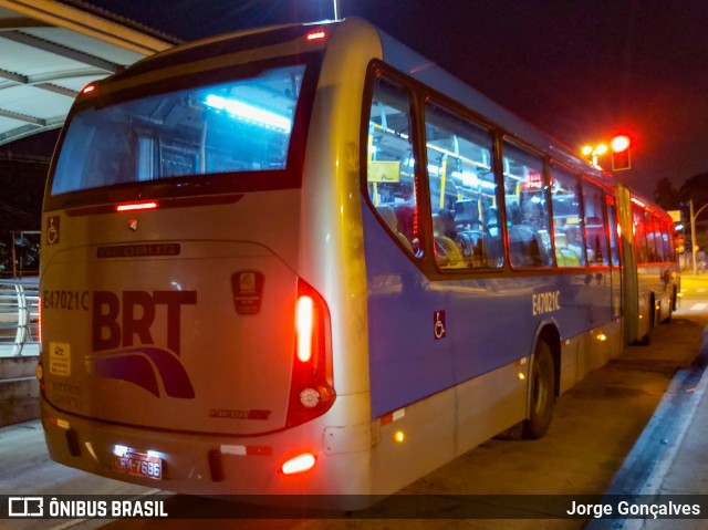 Viação Redentor E47021C na cidade de Rio de Janeiro, Rio de Janeiro, Brasil, por Jorge Gonçalves. Número da foto: #7273509.