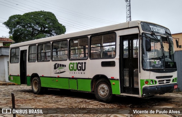 Ônibus Particulares 2479 na cidade de São Thomé das Letras, Minas Gerais, Brasil, por Vicente de Paulo Alves. Número da foto: #7272222.