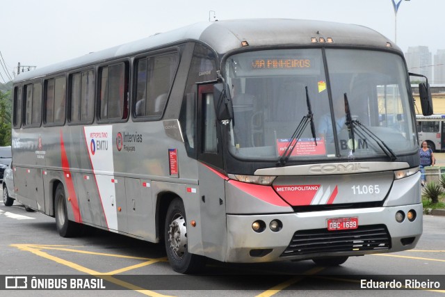 Viação Pirajuçara 11.065 na cidade de Taboão da Serra, São Paulo, Brasil, por Eduardo Ribeiro. ID da foto: 7279464.