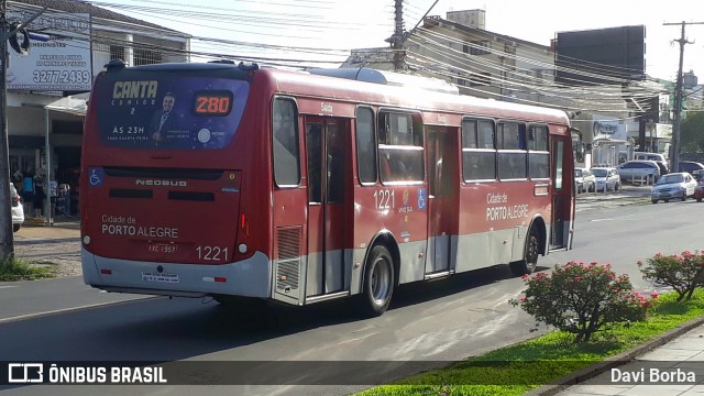 Trevo Transportes Coletivos 1221 na cidade de Porto Alegre, Rio Grande do Sul, Brasil, por Davi Borba. Número da foto: #7279647.