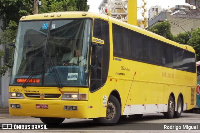 Viação Itapemirim 45317 na cidade de Rio de Janeiro, Rio de Janeiro, Brasil, por Rodrigo Miguel. ID da foto: 7276919.