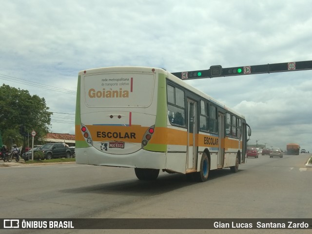 Escolares 9323 na cidade de Ji-Paraná, Rondônia, Brasil, por Gian Lucas  Santana Zardo. Número da foto: #7280789.