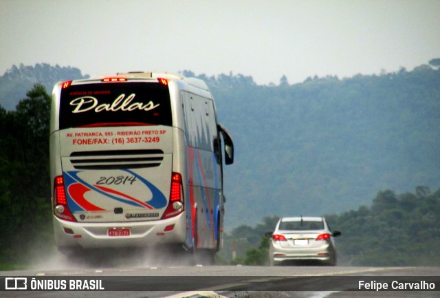 Dallas Turismo e Fretamento 20814 na cidade de Atibaia, São Paulo, Brasil, por Felipe Carvalho. Número da foto: #7282826.