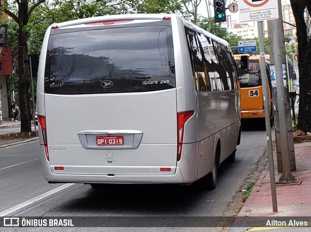 Ônibus Particulares 0319 na cidade de Belo Horizonte, Minas Gerais, Brasil, por Ailton Alves. ID da foto: 7200833.