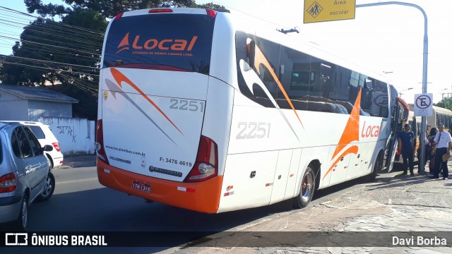 LOCAL - Locadora de Ônibus Canoas Ltda. 2251 na cidade de Porto Alegre, Rio Grande do Sul, Brasil, por Davi Borba. Número da foto: #7202738.