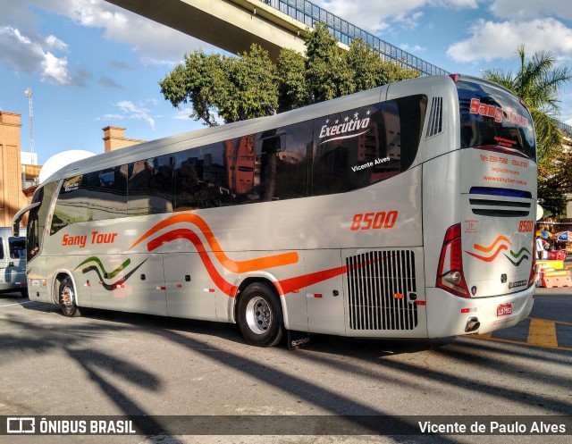 Sany Tour 8500 na cidade de Aparecida, São Paulo, Brasil, por Vicente de Paulo Alves. ID da foto: 7202261.