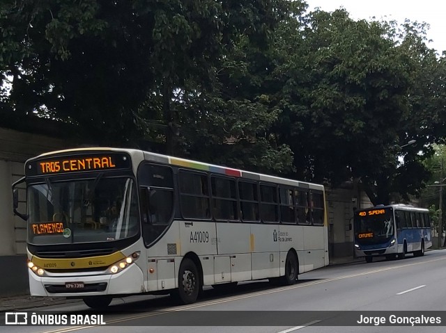 Real Auto Ônibus A41009 na cidade de Rio de Janeiro, Rio de Janeiro, Brasil, por Jorge Gonçalves. ID da foto: 7200652.