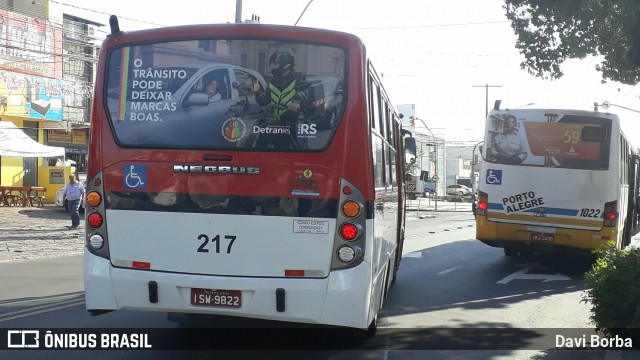 ATL - Associação dos Transportadores de Passageiros por Lotação 217 na cidade de Porto Alegre, Rio Grande do Sul, Brasil, por Davi Borba. ID da foto: 7206185.