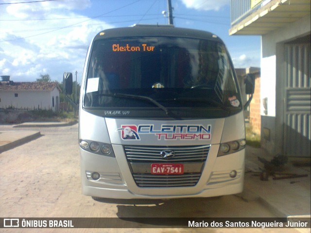 Cleiton Turismo 7541 na cidade de Piritiba, Bahia, Brasil, por Mario dos Santos Nogueira Junior. Número da foto: #7205913.