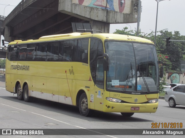 Viação Itapemirim 5873 na cidade de Rio de Janeiro, Rio de Janeiro, Brasil, por Alexandre  Magnus. Número da foto: #7204045.
