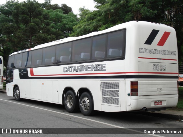 Auto Viação Catarinense 9935 na cidade de Curitiba, Paraná, Brasil, por Douglas Paternezi. ID da foto: 7204644.