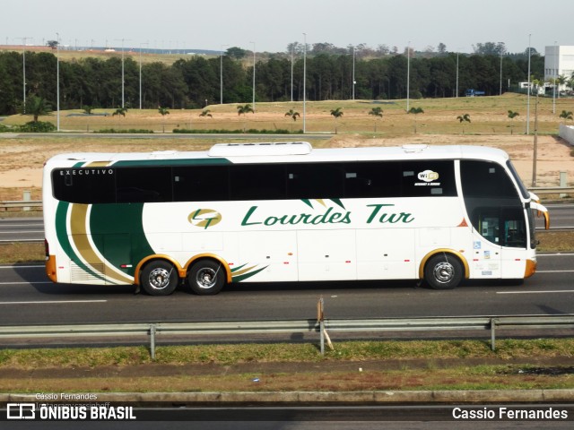 Lourdes Tur 1150 na cidade de Campinas, São Paulo, Brasil, por Cassio Fernandes. ID da foto: 7208184.