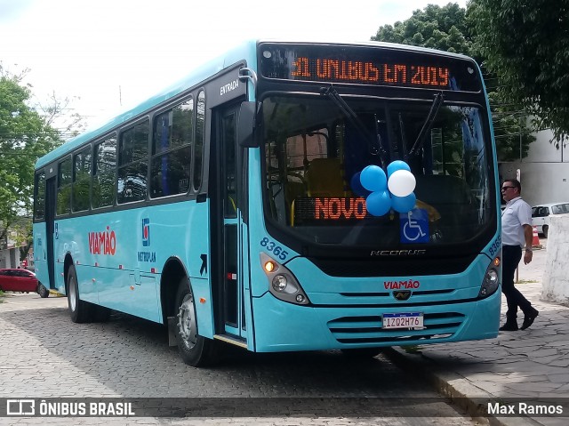 Empresa de Transporte Coletivo Viamão 8365 na cidade de Viamão, Rio Grande do Sul, Brasil, por Max Ramos. Número da foto: #7207757.