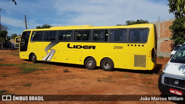 Líder Turismo 2500 na cidade de Leandro Ferreira, Minas Gerais, Brasil, por João Marcos William. ID da foto: 7207941.