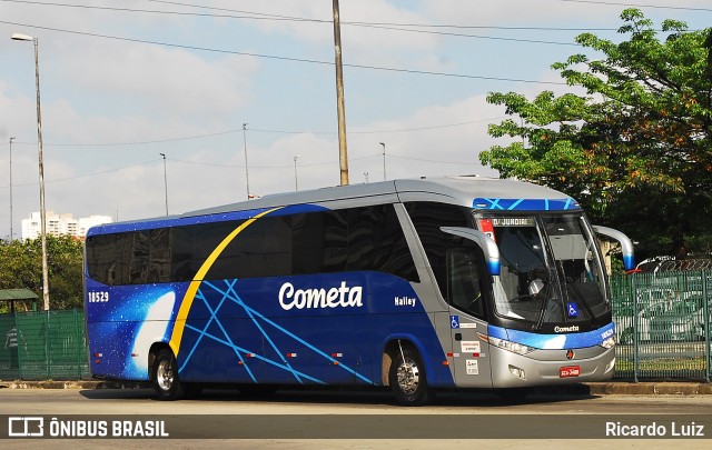 Viação Cometa 18529 na cidade de São Paulo, São Paulo, Brasil, por Ricardo Luiz. ID da foto: 7209798.