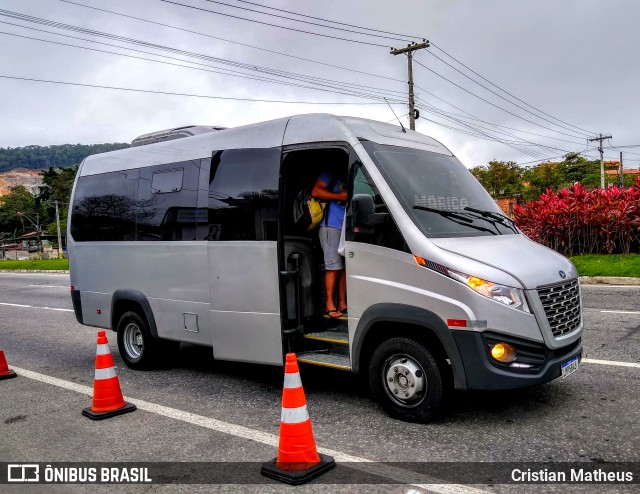 Ônibus Particulares RJ 548.012 na cidade de Maricá, Rio de Janeiro, Brasil, por Cristian Matheus. Número da foto: #7211103.