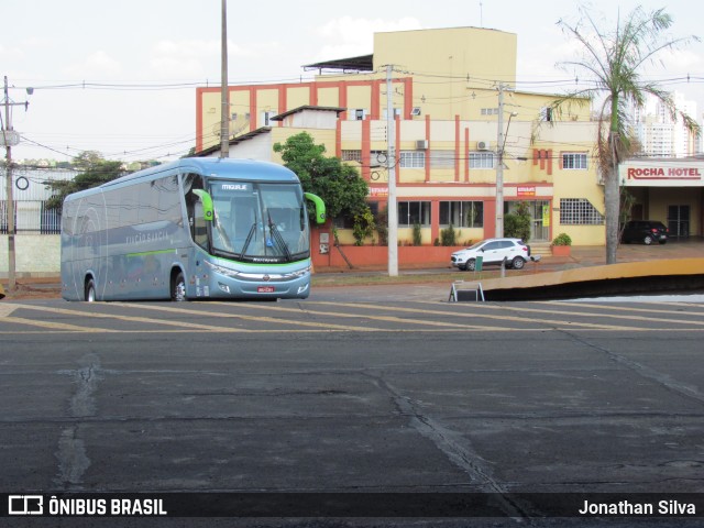 Viação Garcia 8164 na cidade de Londrina, Paraná, Brasil, por Jonathan Silva. ID da foto: 7211488.