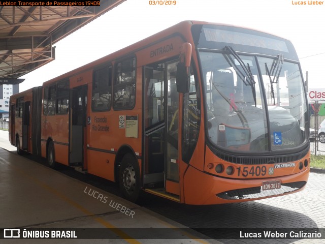 Leblon Transporte de Passageiros 15409 na cidade de Fazenda Rio Grande, Paraná, Brasil, por Lucas Weber Calizario. ID da foto: 7211211.