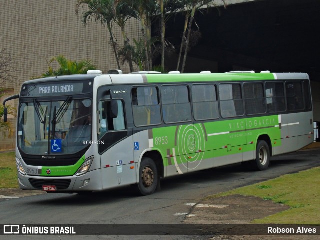 Viação Garcia 8953 na cidade de Apucarana, Paraná, Brasil, por Robson Alves. ID da foto: 7213215.