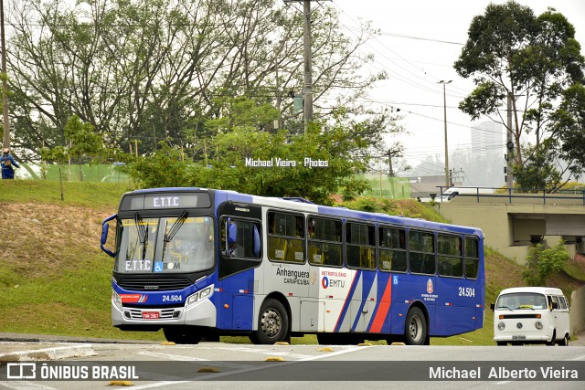 Empresa de Transportes e Turismo Carapicuiba 24.504 na cidade de Barueri, São Paulo, Brasil, por Michael  Alberto Vieira. Número da foto: #7218103.