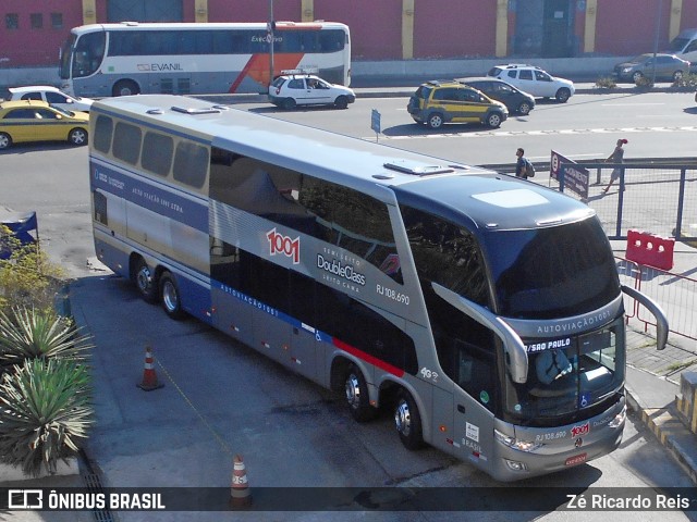 Auto Viação 1001 RJ 108.690 na cidade de Rio de Janeiro, Rio de Janeiro, Brasil, por Zé Ricardo Reis. Número da foto: #7216859.