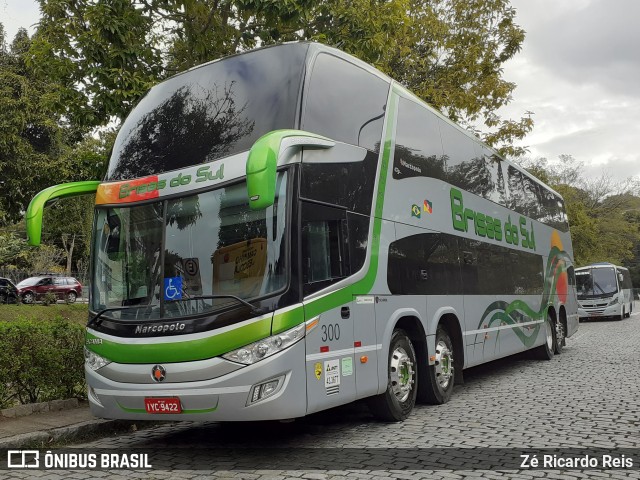 Transbrisul - Transportes Brisas do Sul 300 na cidade de Petrópolis, Rio de Janeiro, Brasil, por Zé Ricardo Reis. ID da foto: 7313581.