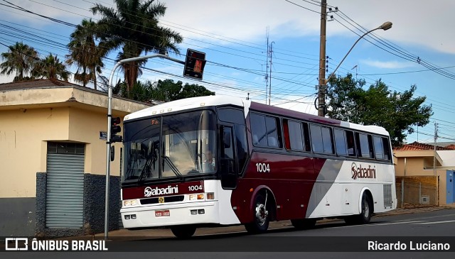 Sabadini Transportes 1004 na cidade de Itapira, São Paulo, Brasil, por Ricardo Luciano. Número da foto: #7312116.