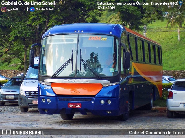 EMDA Tur 3050 na cidade de Tiradentes, Minas Gerais, Brasil, por Gabriel Giacomin de Lima. Número da foto: #7316749.