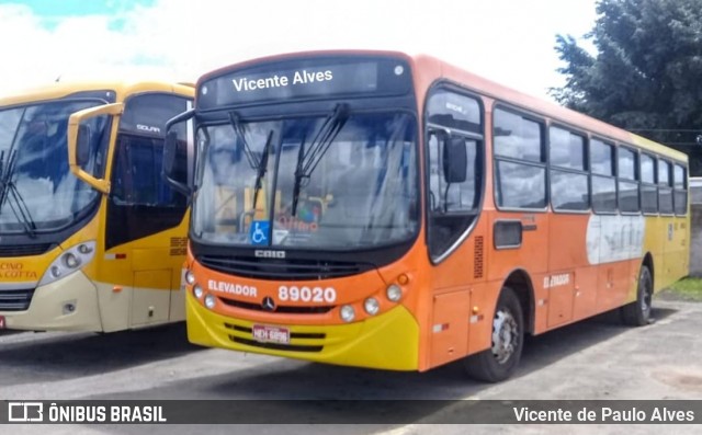 Empresa Alcino G. Cotta 89020 na cidade de Matozinhos, Minas Gerais, Brasil, por Vicente de Paulo Alves. ID da foto: 7316205.