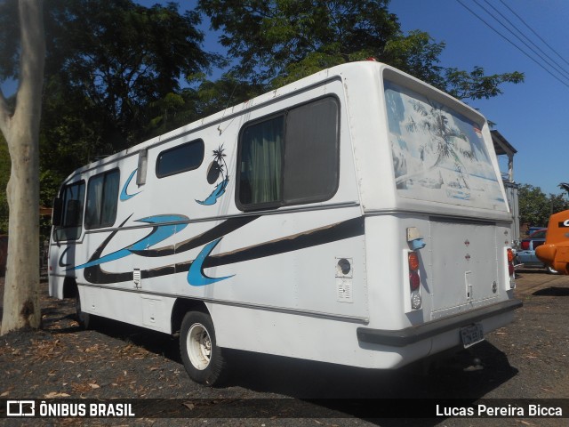 Motorhomes 5918 na cidade de Venâncio Aires, Rio Grande do Sul, Brasil, por Lucas Pereira Bicca. Número da foto: #7320966.