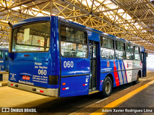 Transportes Coletivos Parque das Nações 060 na cidade de Santo André, São Paulo, Brasil, por Adam Xavier Rodrigues Lima. Número da foto: #7321399.