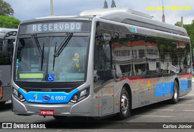 Transwolff Transportes e Turismo 6 6907 na cidade de São Paulo, São Paulo, Brasil, por Carlos Júnior. ID da foto: 7325328.