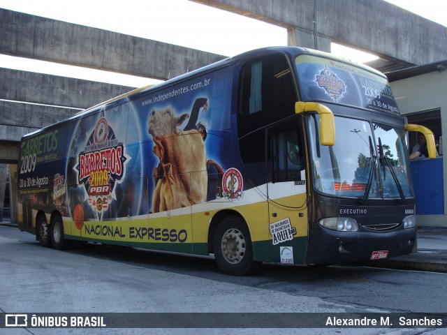 Nacional Expresso 32305 na cidade de Curitiba, Paraná, Brasil, por Alexandre M.  Sanches. ID da foto: 7326484.