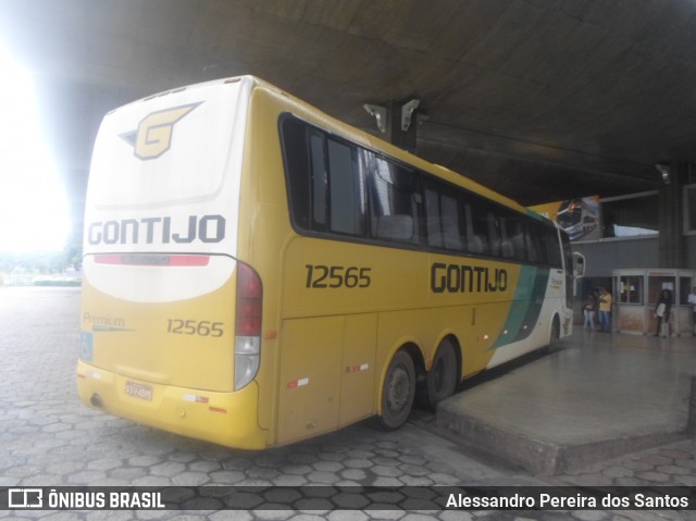 Empresa Gontijo de Transportes 12565 na cidade de Uberlândia, Minas Gerais, Brasil, por Alessandro Pereira dos Santos. ID da foto: 7327279.