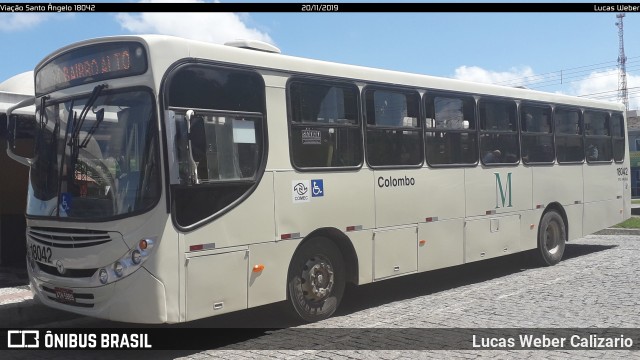 Viação Santo Ângelo 18042 na cidade de Curitiba, Paraná, Brasil, por Lucas Weber Calizario. ID da foto: 7327321.