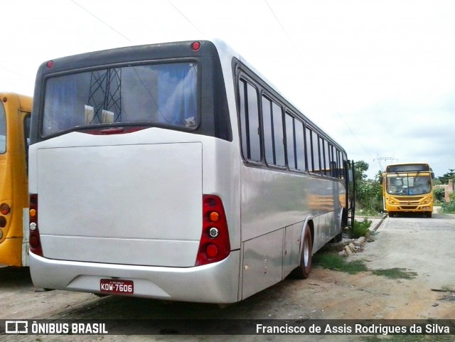 Escolares  na cidade de Teresina, Piauí, Brasil, por Francisco de Assis Rodrigues da Silva. Número da foto: #7329136.