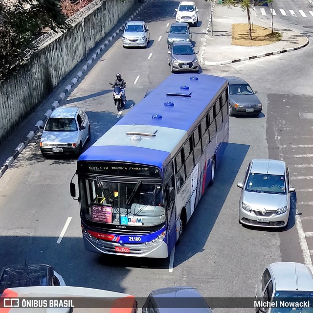 Viação Osasco 21.180 na cidade de Osasco, São Paulo, Brasil, por Michel Nowacki. ID da foto: 7329478.