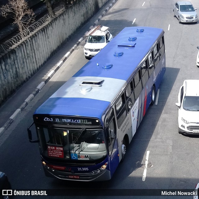 Viação Osasco 21.305 na cidade de Osasco, São Paulo, Brasil, por Michel Nowacki. Número da foto: #7332981.