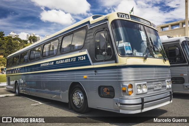 Ônibus Particulares 7124 na cidade de São Paulo, São Paulo, Brasil, por Marcelo Guerra. Número da foto: #7329840.
