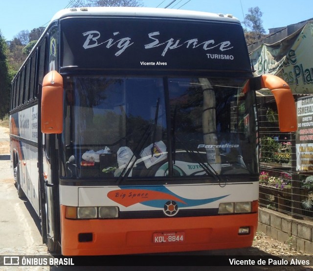 Big Space Turismo 8000 na cidade de Matozinhos, Minas Gerais, Brasil, por Vicente de Paulo Alves. Número da foto: #7332870.