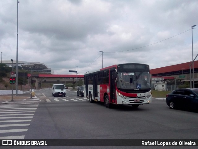 Pêssego Transportes 4 7819 na cidade de São Paulo, São Paulo, Brasil, por Rafael Lopes de Oliveira. ID da foto: 7331688.