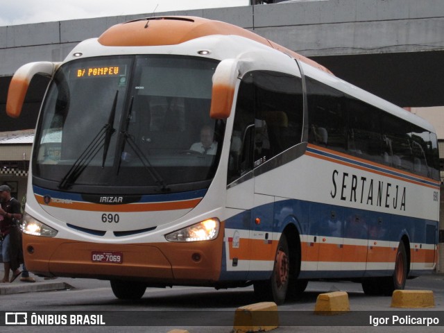 Viação Sertaneja 690 na cidade de Belo Horizonte, Minas Gerais, Brasil, por Igor Policarpo. ID da foto: 7340347.