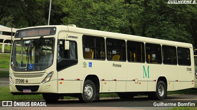 Expresso Azul 17096 na cidade de Curitiba, Paraná, Brasil, por Guilherme Bomfim. Número da foto: #7338522.