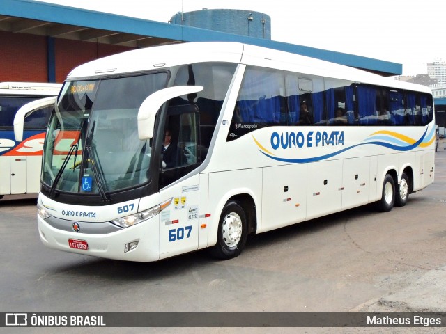 Viação Ouro e Prata 607 na cidade de Porto Alegre, Rio Grande do Sul, Brasil, por Matheus Etges. Número da foto: #7288783.