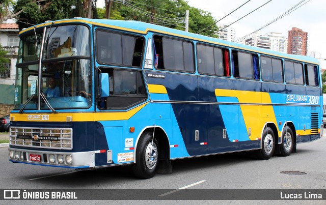 Ônibus Particulares DIPLOMATA 380 na cidade de São Paulo, São Paulo, Brasil, por Lucas Lima. ID da foto: 7288097.