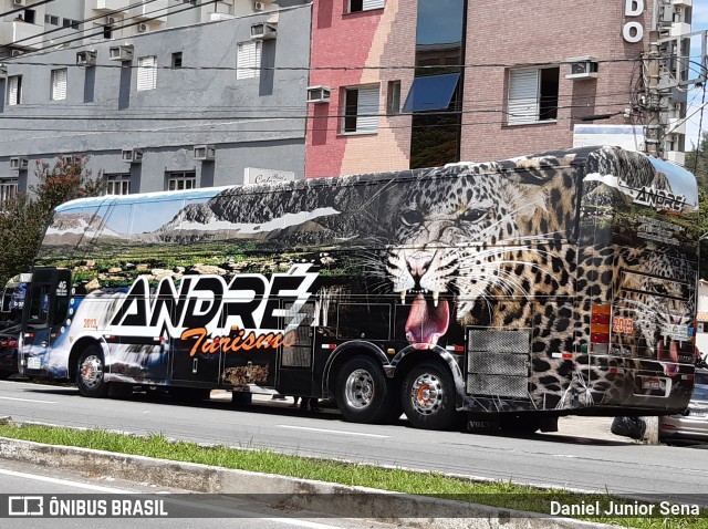 André Turismo 2013 na cidade de Aparecida, São Paulo, Brasil, por Daniel Junior Sena. Número da foto: #7286473.